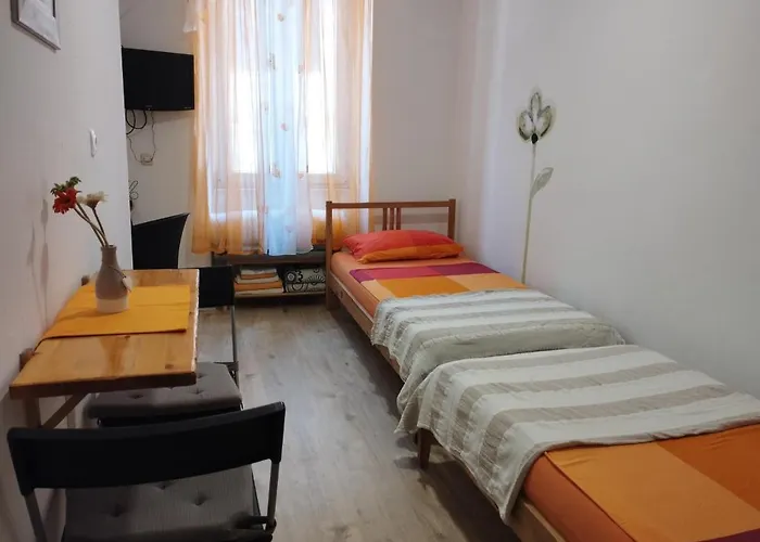Old Town Πανσιόν 3*